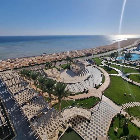 Luxury Beachfront Studio- Foreign Nationals Only Hurgada Dış mekan fotoğraf
