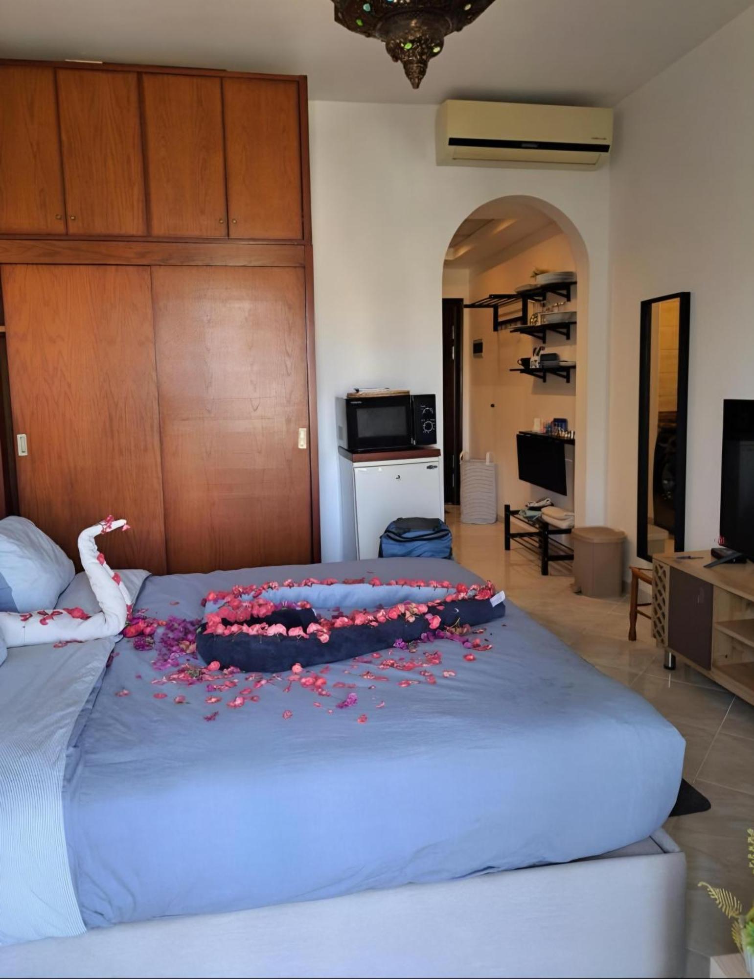 Luxury Beachfront Studio- Foreign Nationals Only Hurgada Dış mekan fotoğraf