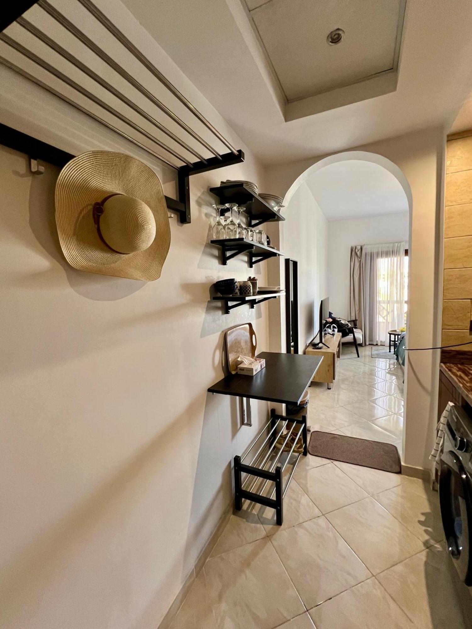 Luxury Beachfront Studio- Foreign Nationals Only Hurgada Dış mekan fotoğraf